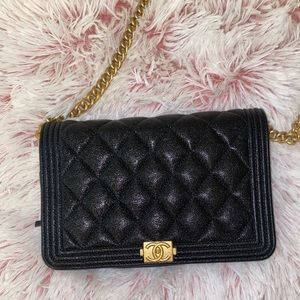 Chanel cavier quilted boy wallet on chain